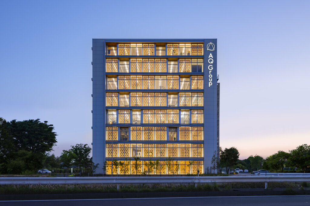 ホワイト ‹ 色別 ‹ 施工事例 – NISC PANEL – 外壁材・内装材・屋根材