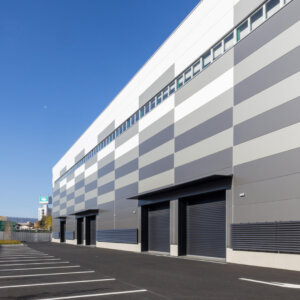 ゼロカーボンベースボールパーク　室内練習場の施工事例