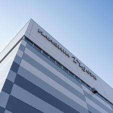 ゼロカーボンベースボールパーク　室内練習場