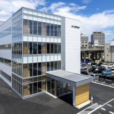 日ノ丸産業株式会社 本社屋