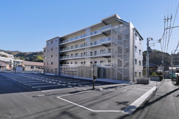 市立八幡浜総合病院職員住宅の施工事例